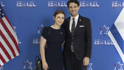 对加沙新攻势引发反犹情绪，以色列两名使馆人员在美遭枪杀