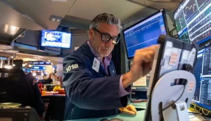 10月22日收盘：美股涨跌不一，道指再创新高