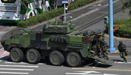 台军真的以为解放军不会走草坪吗？