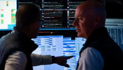 尾盘：美股维持涨势 标普指数创盘中新高