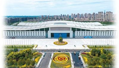 国际人士、外媒记者热议2025年上海合作组织峰会凝聚发展新共识——海河之滨见证和合（环球热点）