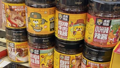 靠外卖起家的虎邦辣酱，回到老干妈统治的战场