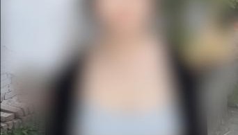 山东女业主发视频求交房陷“擦边”争议，丈夫：不觉得妻子着装有问题，出镜是无奈之举