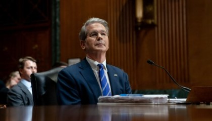 贝森特呼吁解除美联储对银行的监管职责