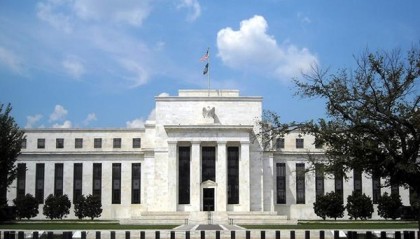 美联储决议全文：连续第五次决定维持利率不变 两名理事投反对票