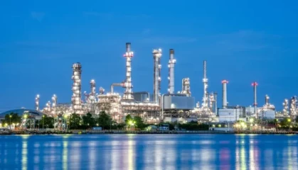 周五油价上涨不足1%，市场关注俄油供应风险与美国需求疲软等因素