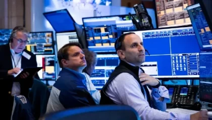 收盘：纳指与标普500再创新高 市场关注财报与经济数据