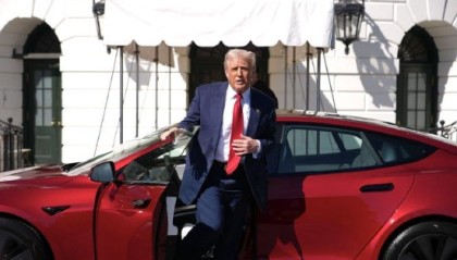 特朗普誓言让特斯拉重振雄风