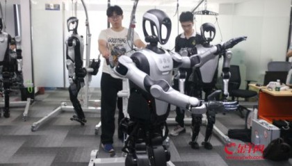 改革开放走在前｜能拣货、能调咖！深圳机器人产业迸发新活力