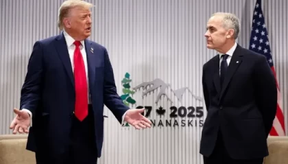 尾盘：特朗普对加拿大发出关税威胁 纳指与标普指数转跌