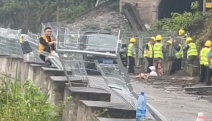 湖南焦柳铁路事故段已开始加装防护网