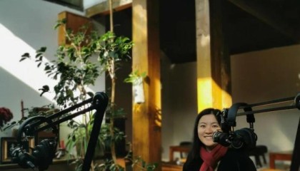 邱雨薇：在“自恋时代”，爱他者是一项艰难但必要的练习｜探秘中国心灵②