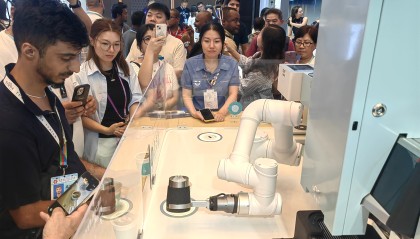 第138届广交会：服务机器人成“顶流”，已获中东、东南亚实际订单