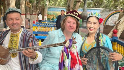 祝福新疆更美好｜这些外国游客为啥这么喜欢新疆？