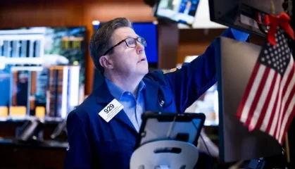 早盘：美股涨跌不一 标普500指数接近历史高点