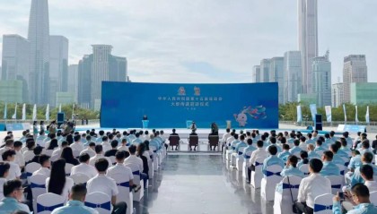 他看不见火炬，却写出了火炬传递主题曲