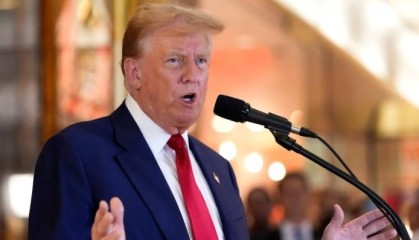 再度撇清特朗普称自己拒绝了爱泼斯坦邀请