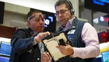 早盘：美股继续上扬 纳指涨逾400点