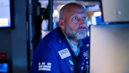 尾盘：美股小幅下滑 联储纪要强调通胀担忧