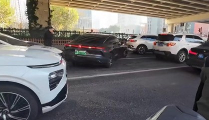 盗窃车辆后还撞车逃离嫌疑人已被警方抓获